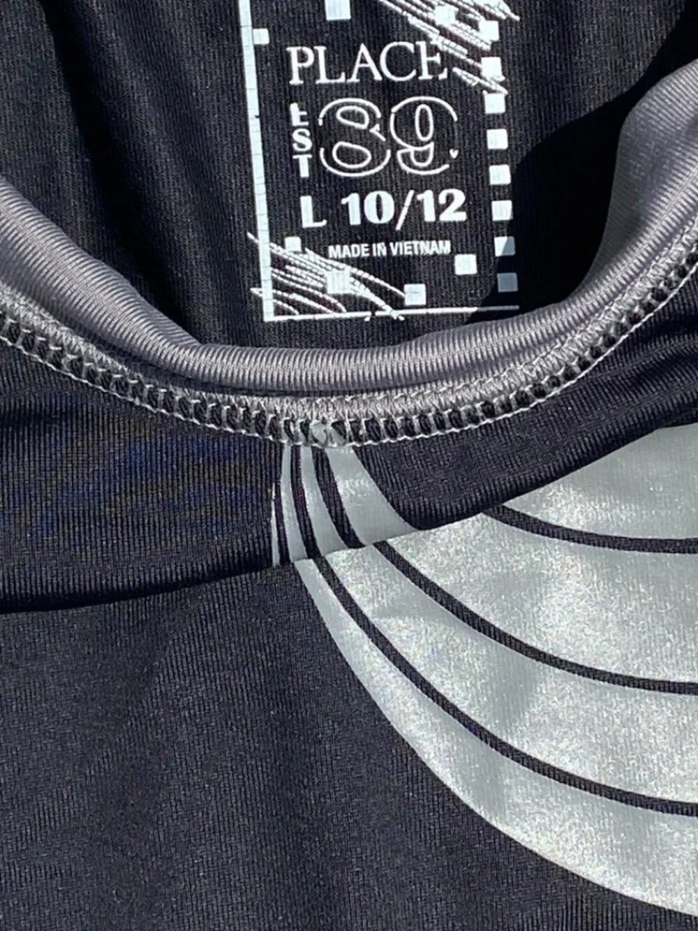 89 Active Wear Childrens Place Shirt Boys L 10/12 Black Gray Skull Short Sleeve